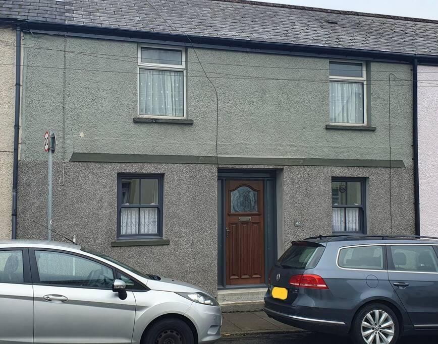 Ty Taf 2 Bed Cottage With Deck & Easy Transport Links Cardiff Exterior foto